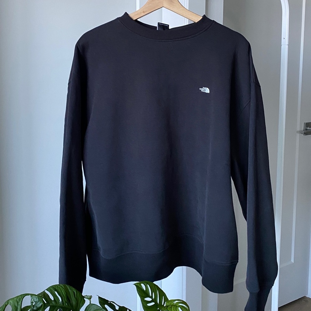 North Face Sweater - Picture 1 of 2